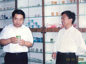 2006年5月9日，時(shí)任洛陽(yáng)市市長(zhǎng)連維良到我公司考察